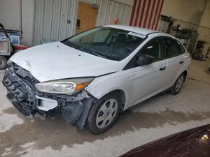 Ford Focus S 2.0L 4 2015