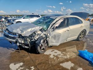 Ford Fusion SE 2.5L 4 2010