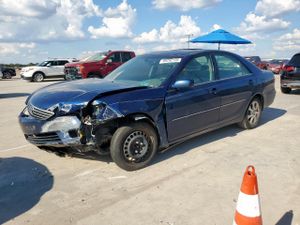 Toyota Camry LE 2.4L 4 2005
