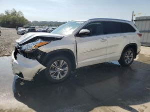 Toyota Highlander XLE 3.5L 6 2014