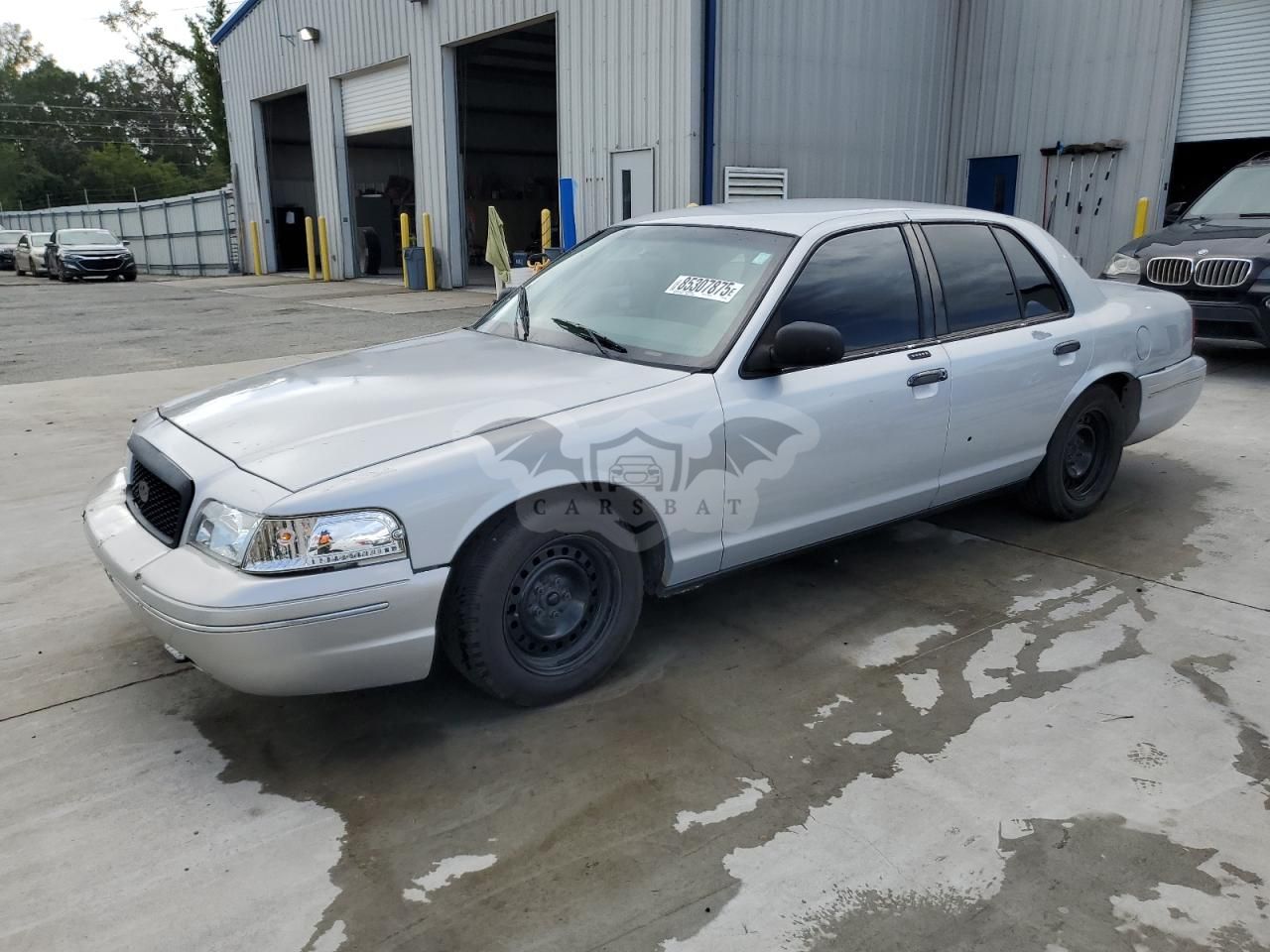 Ford Crown 4.6L 8 2002