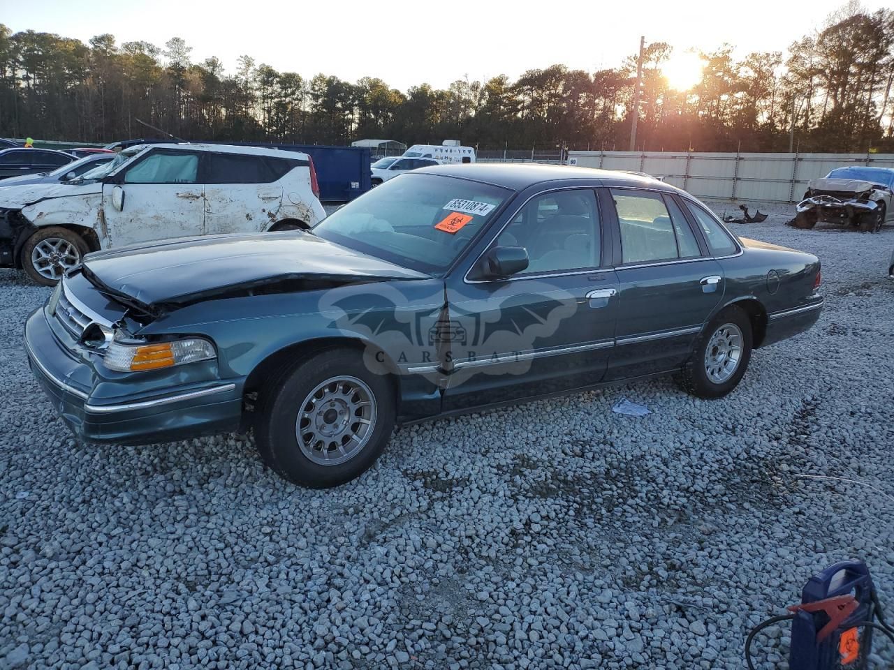 Ford Crown LX 4.6L 8 1996