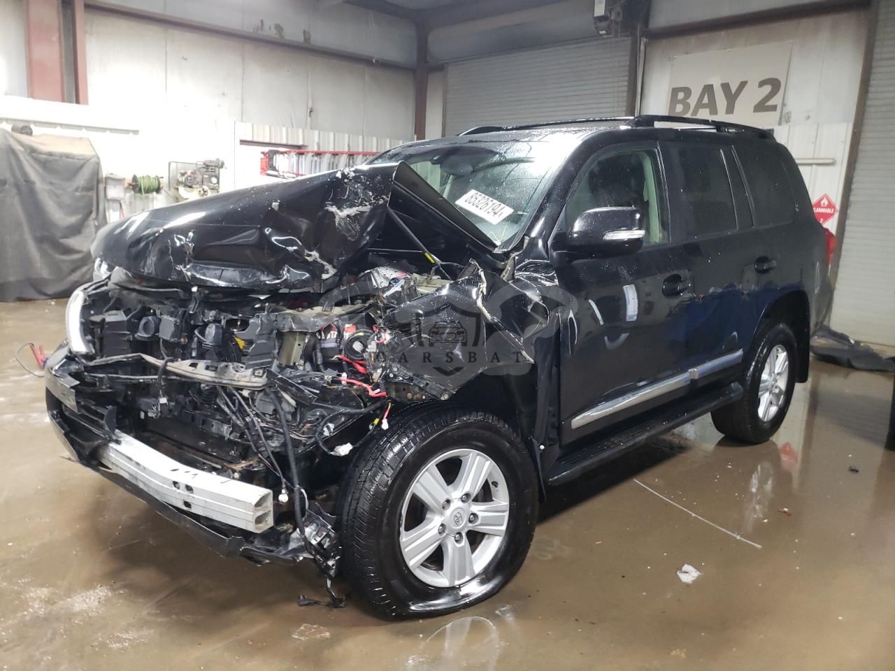 Toyota Land Cruiser 5.7L 8 2015
