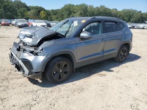 Volkswagen Taos SE 1.5L 4 2025