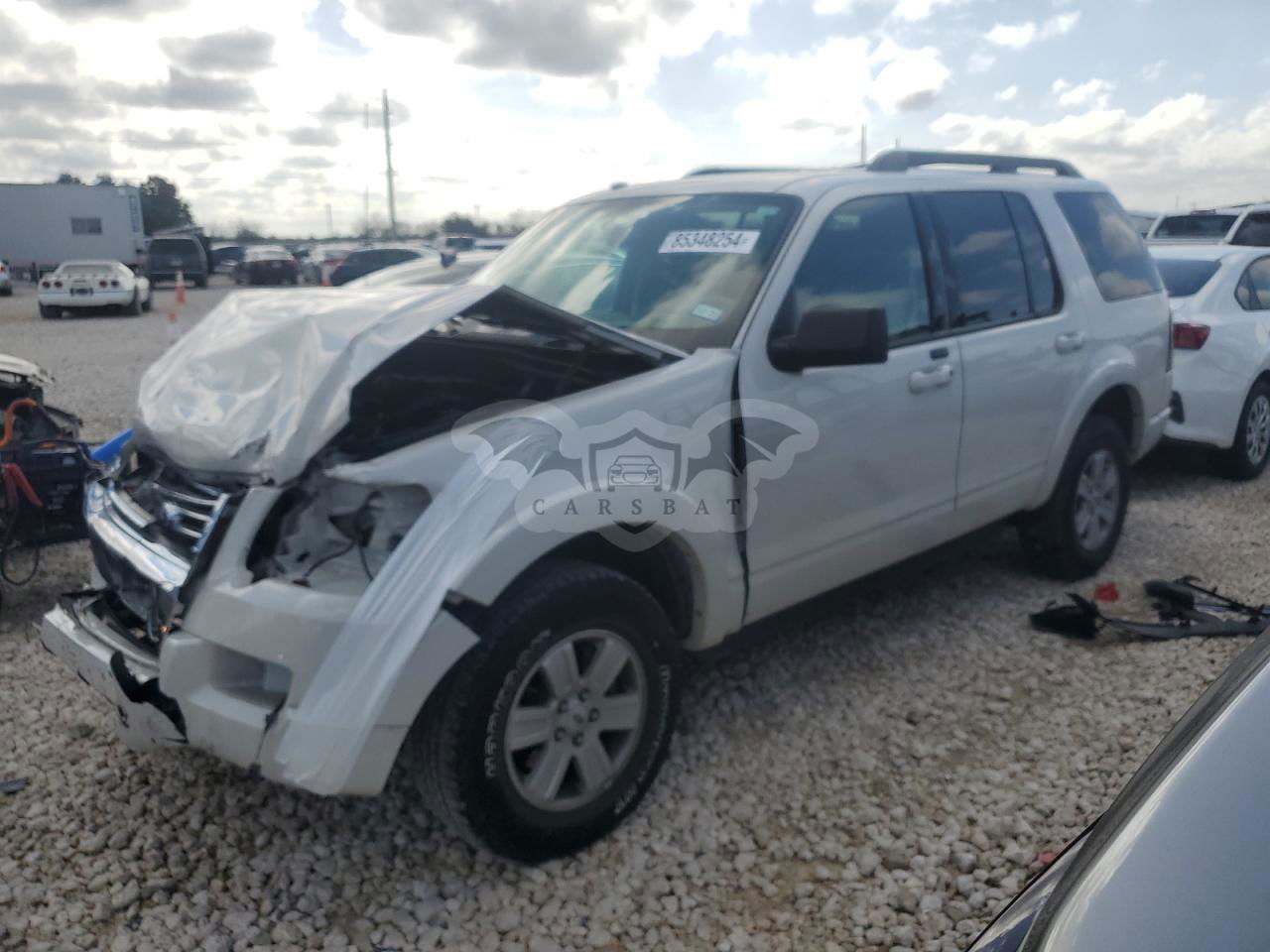 Ford Explorer XLT 4.0L  6 2010