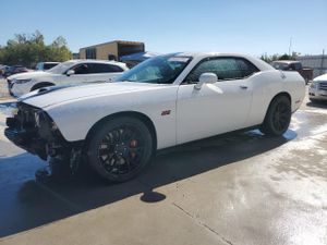 Dodge Challenger SRT 392 6.4L 8 2015
