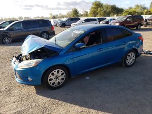 Ford Focus SE 2.0L 4 2012