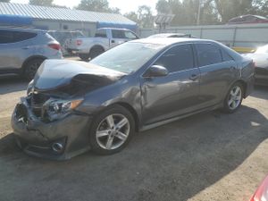 Toyota Camry L 2.5L 4 2013