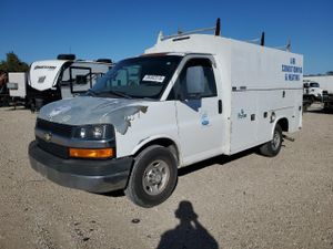 Chevrolet Express 6.0L 8 2011