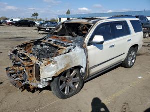 Cadillac Escalade PREMIUM 6.2L 8 2015