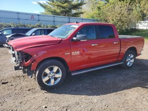 RAM 1500 SLT 5.7L 8 2017