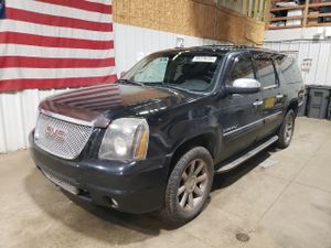 GMC Yukon DENALI 6.2L 8 2008