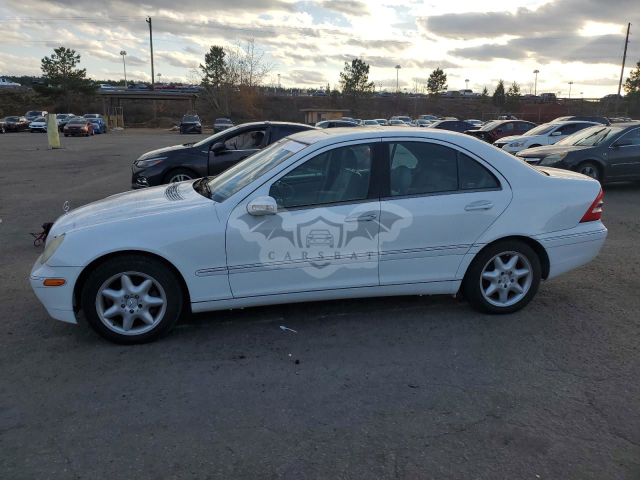 Mercedes-Benz 240 2.6L  6 2003