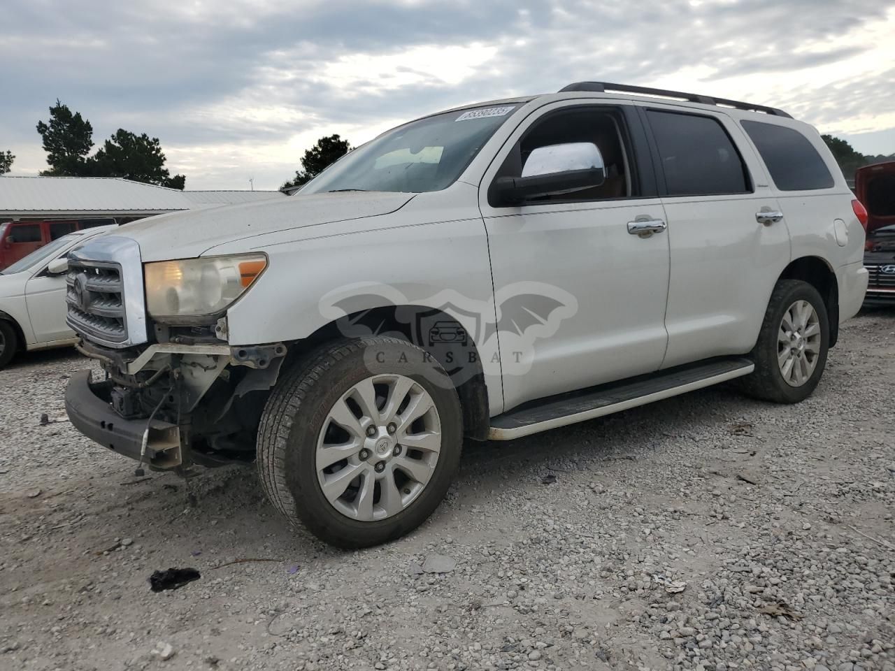 Toyota Sequoia PLATINUM 5.7L 8 2011