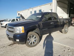 Chevrolet Silverado 1500 K1500 LT 6.2L 8 2011