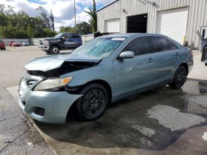 Toyota Camry BASE 2.5L 4 2010