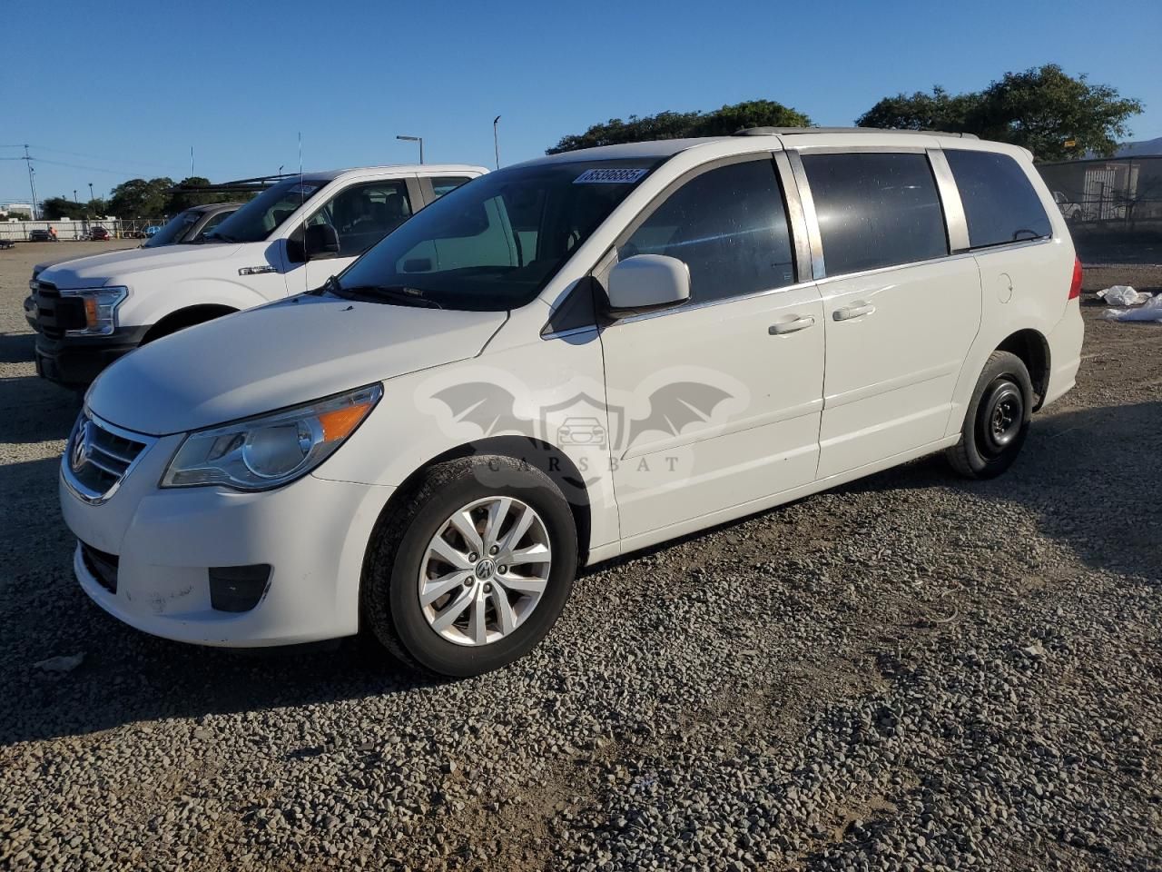 Volkswagen Routan SE 3.6L 6 2012