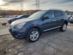 Nissan Rogue S 2.5L 4 2015