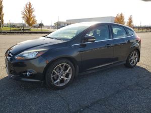 Ford Focus TITANIUM 2.0L 4 2013