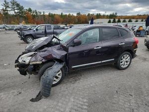 Nissan Rogue S 2.5L 4 2012