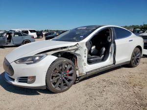 Tesla Model S P85D 2015