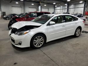 Toyota Avalon XLE 3.5L 6 2015
