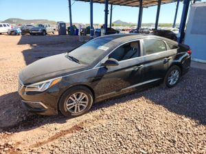 Hyundai Sonata SE 2.4L 4 2015