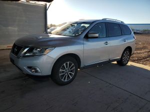 Nissan Pathfinder S 3.5L 6 2013