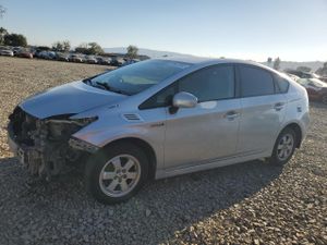 Toyota Prius 1.8L 4 2013