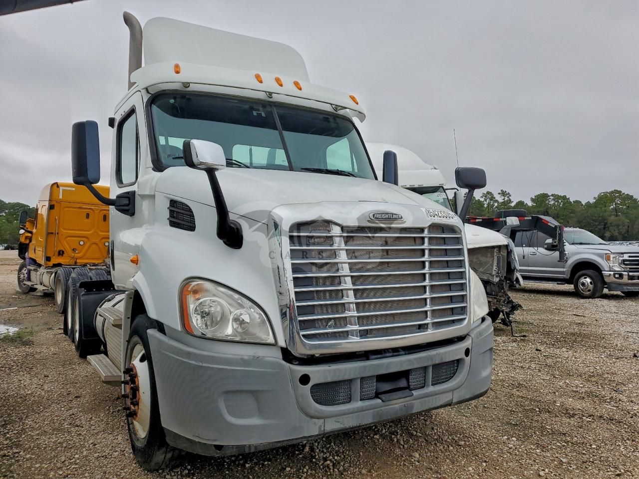 Freightliner Cascadia 12.8L 6 2013