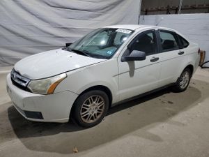 Ford Focus SE 2.0L 4 2010