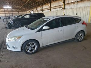 Ford Focus SE 2.0L 4 2014