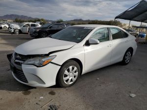 Toyota Camry LE 2.5L 4 2015