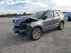 Ford Explorer XLT 3.5L 6 2011