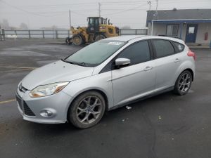 Ford Focus SE 2.0L 4 2014