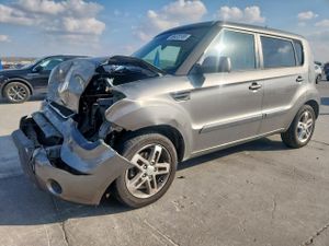 Kia Soul + 2.0L 4 2011