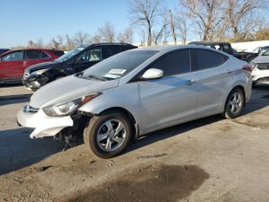 Hyundai Elantra SE 1.8L 4 2015