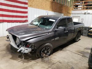 RAM 1500 ST 5.7L 8 2014