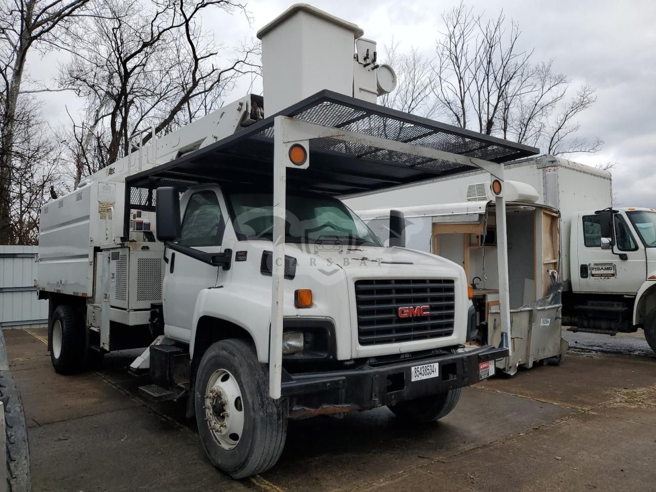 GMC C/K Series C7C042 8 2004