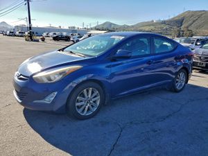 Hyundai Elantra SE 1.8L 4 2015