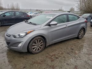 Hyundai Elantra SE 1.8L 4 2015