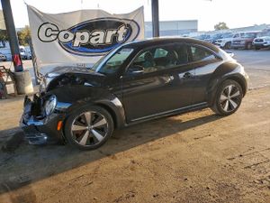 Volkswagen Beetle TURBO 2.0L 4 2012