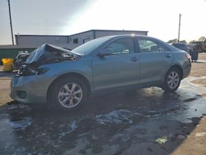 Toyota Camry BASE 2.5L 4 2011