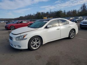 Nissan Maxima S 3.5L 6 2014