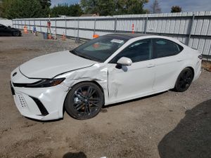 Toyota Camry XSE 2.5L 4 2025