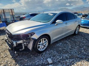 Ford Fusion SE 1.5L 4 2014
