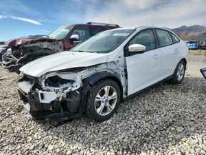 Ford Focus SE 2.0L 4 2013