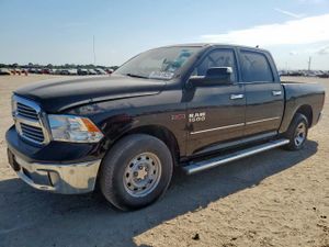RAM 1500 SLT 3.0L 6 2015