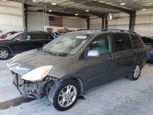 Toyota Sienna XLE 3.3L 6 2004