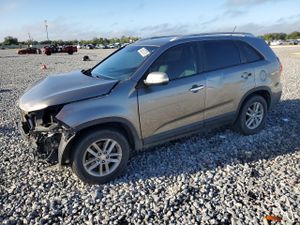 Kia Sorento LX 2.4L 4 2015